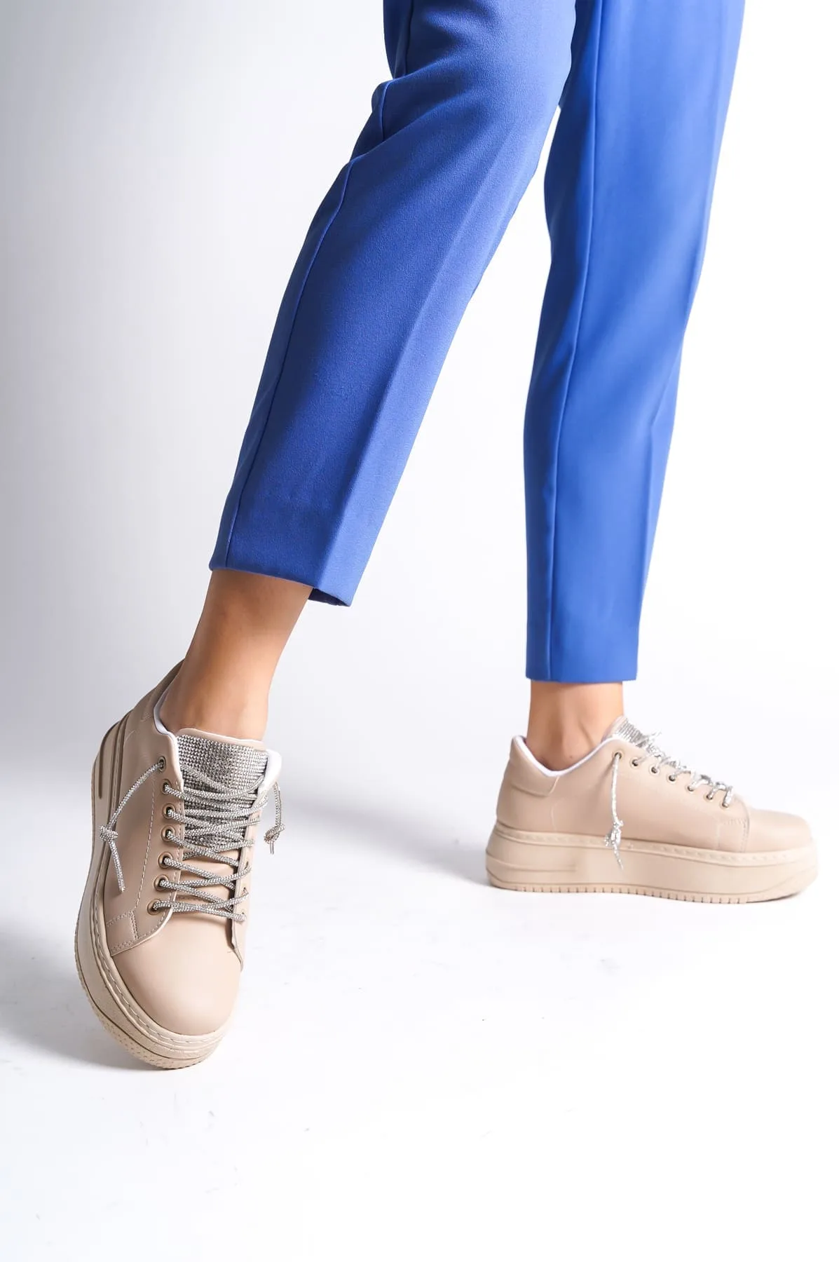 DELLA Bağcıklı Ortopedik Taban Taşlı Kadın Sneaker - Ten