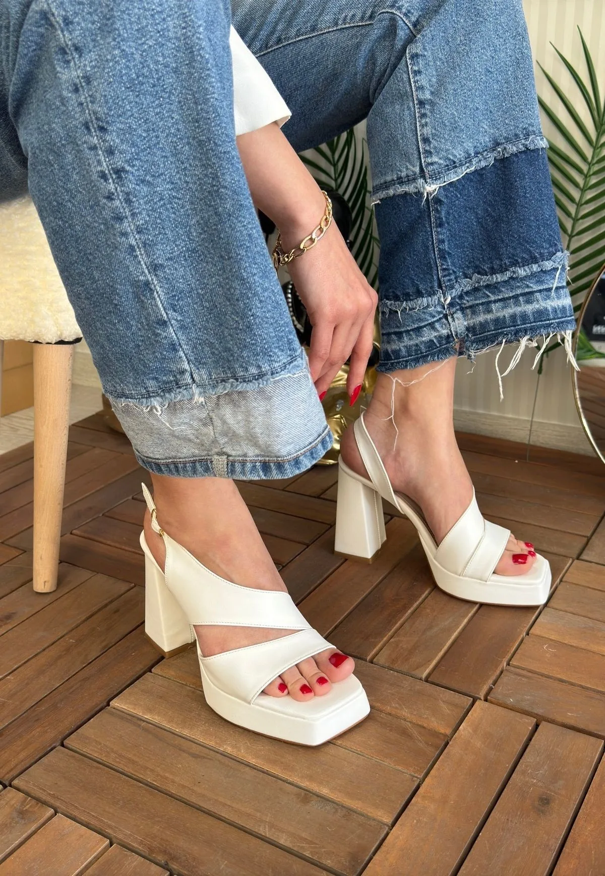 Erbilden Cica Beyaz Cilt Kalın Topuklu Platformlu Slingback Ayakkabı