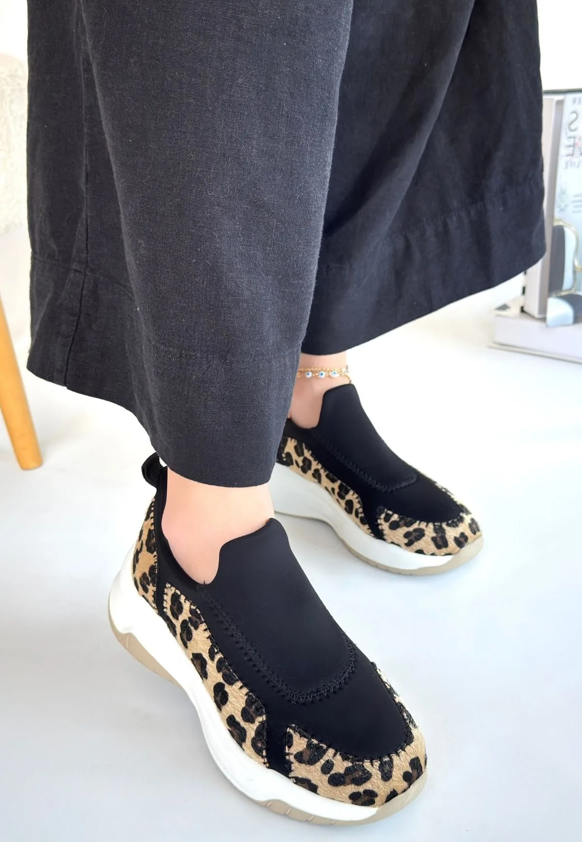 Erbilden Kendy Leopar Süet Bağcıksız Kadın Spor Ayakkabı 4 CM Topuk