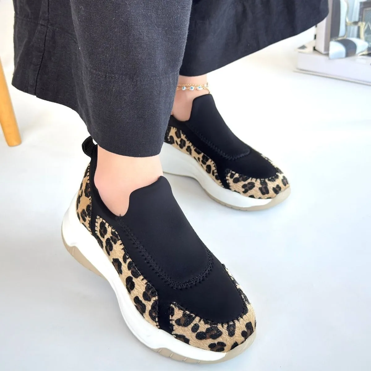 Erbilden Kendy Leopar Süet Bağcıksız Kadın Spor Ayakkabı 4 CM Topuk