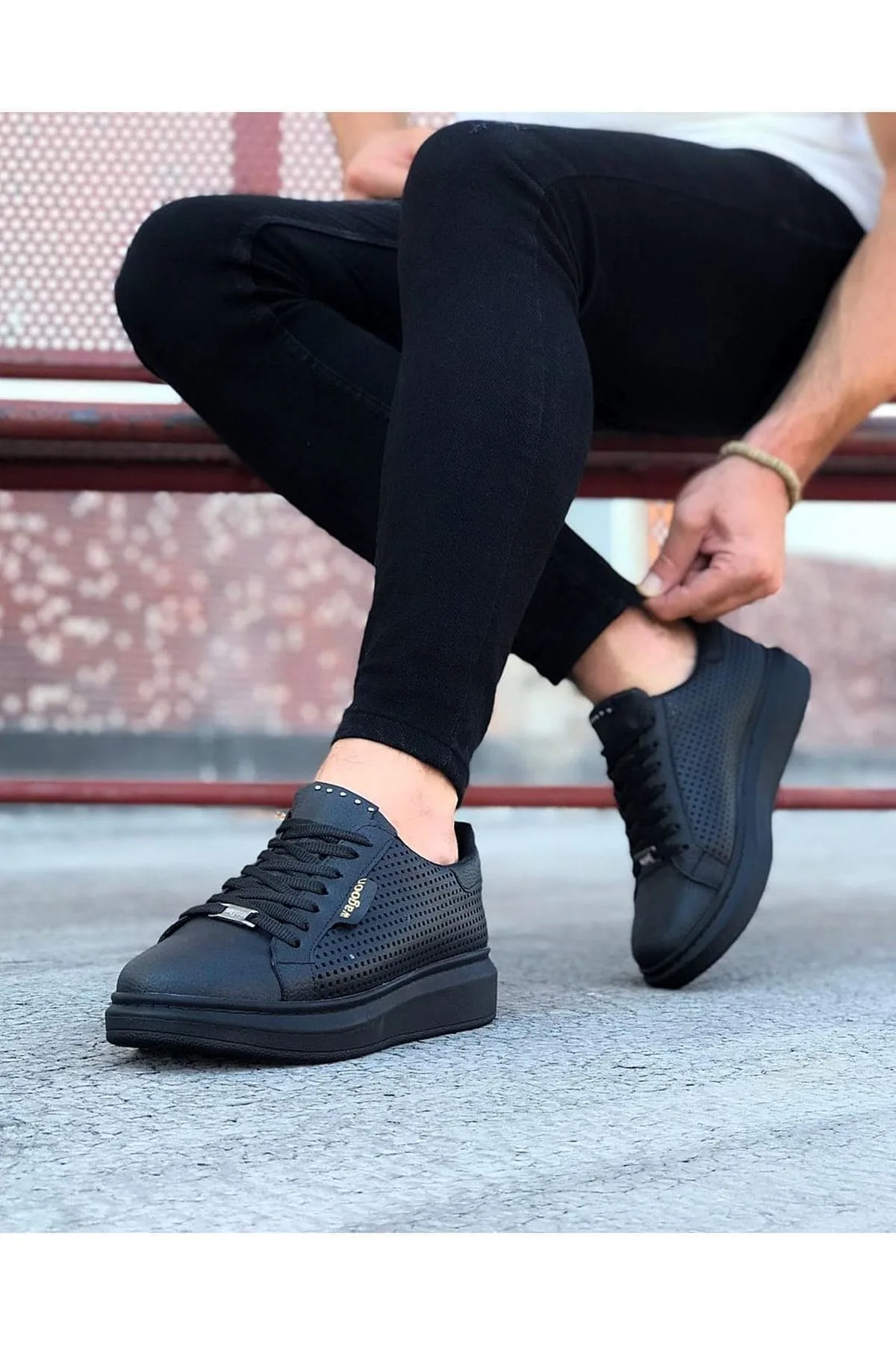Joy Man JY01 Bront Bağcıklı Cilt Delikli Erkek Günlük Sneaker Ayakkabı Siyah