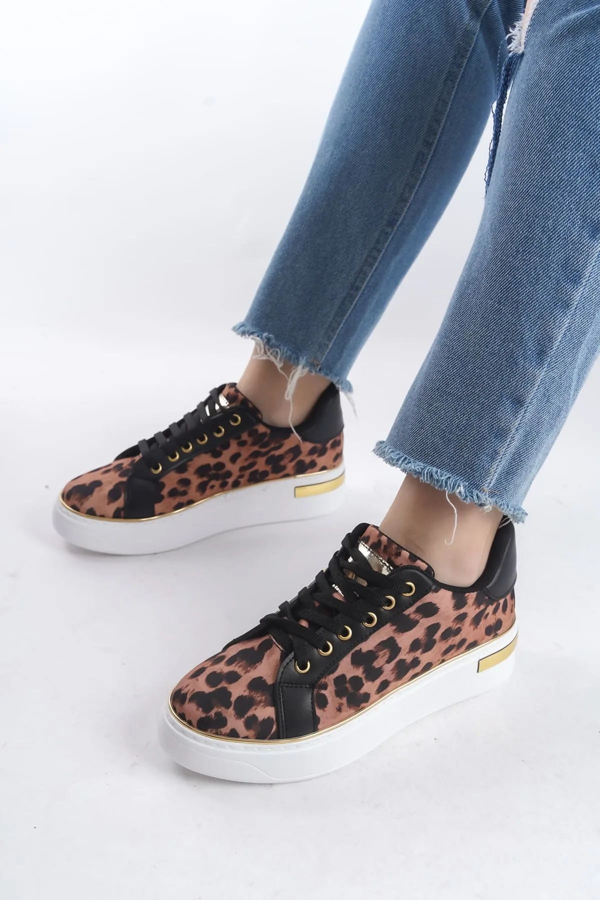 MINA Bağcıklı Ortopedik Taban Leopar Desenli Kadın Sneaker Kahverengi Joy Woman