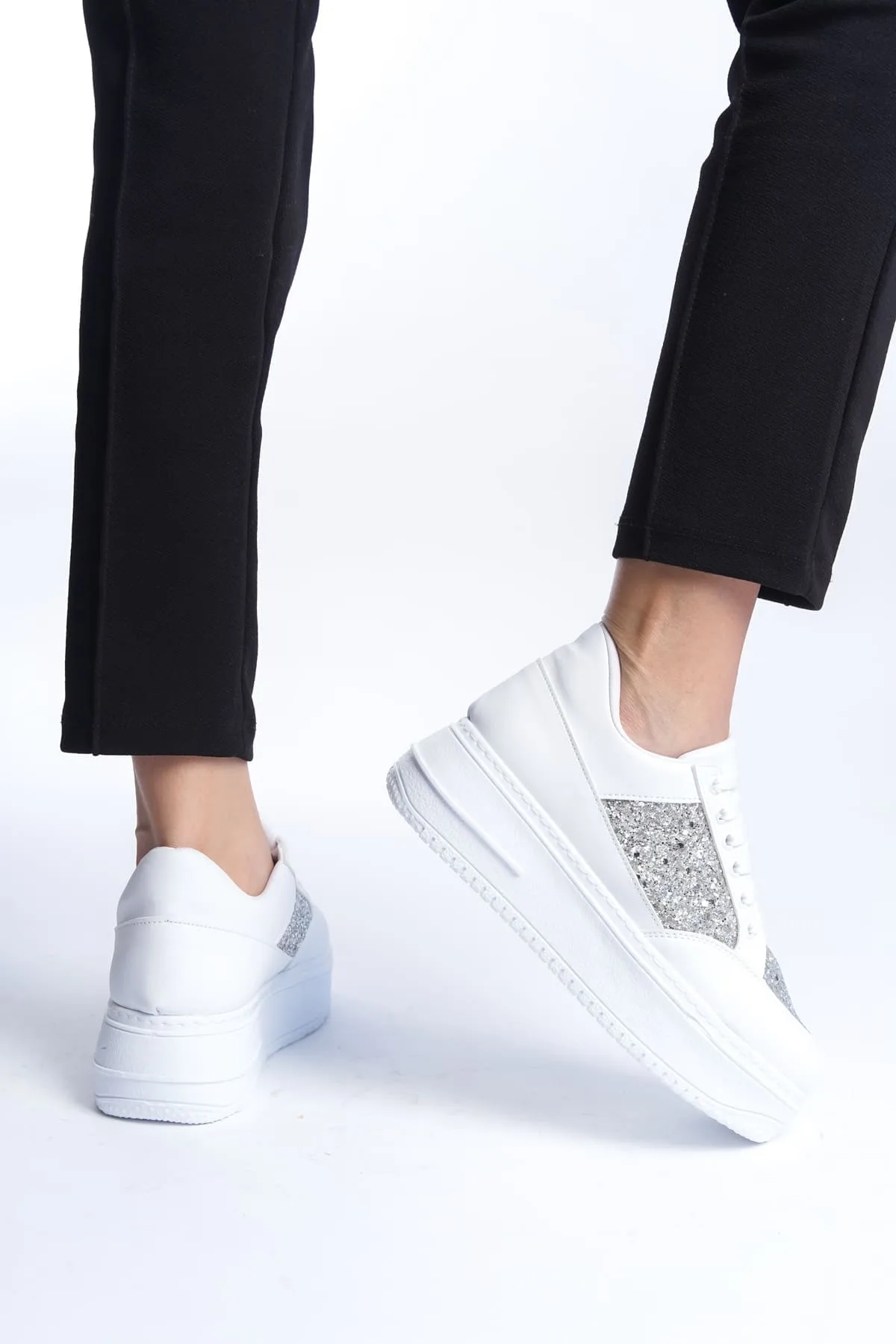 MIPA Beyaz Simli Bağcıklı Ortopedik Taban Kadın Sneaker