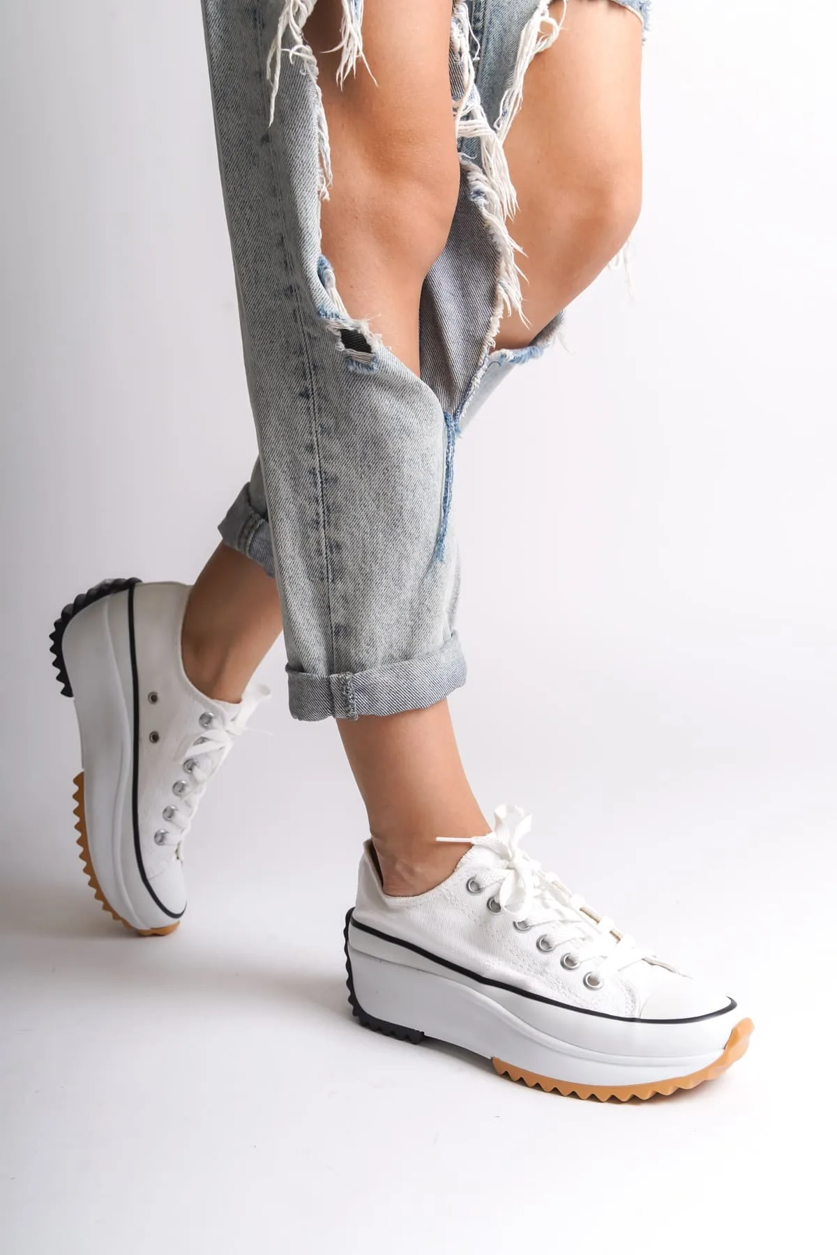 PARIS Beyaz Bağcıklı Ortopedik Taban Kadın Sneaker
