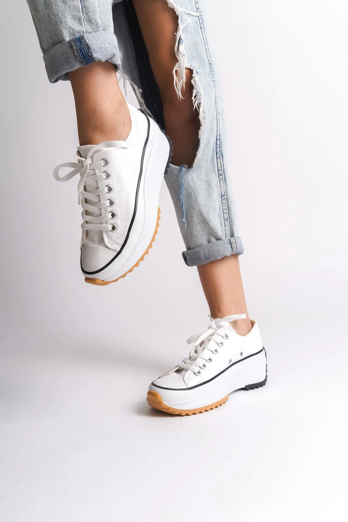PARIS Beyaz Bağcıklı Ortopedik Taban Kadın Sneaker