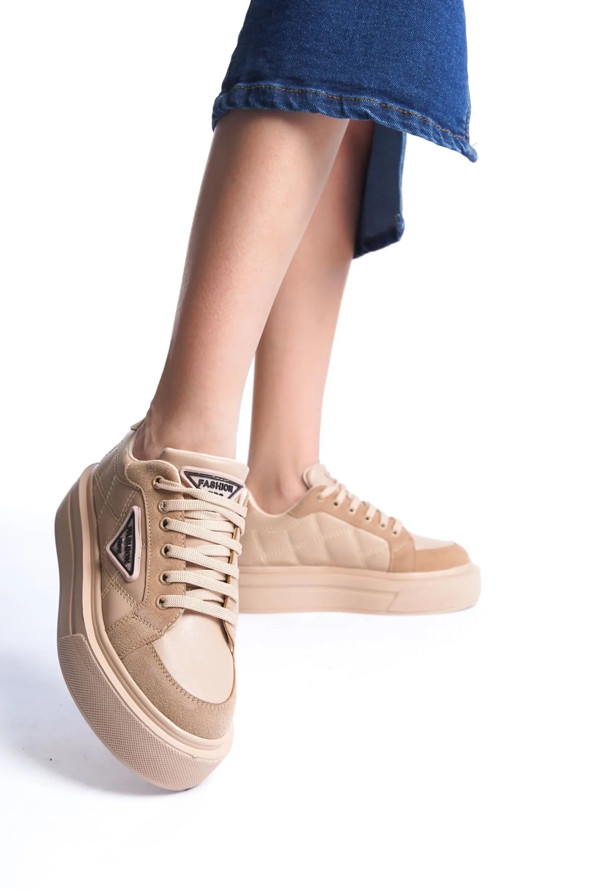PRAG Bağcıklı Ortopedik Taban Ten Rengi Kadın Sneaker