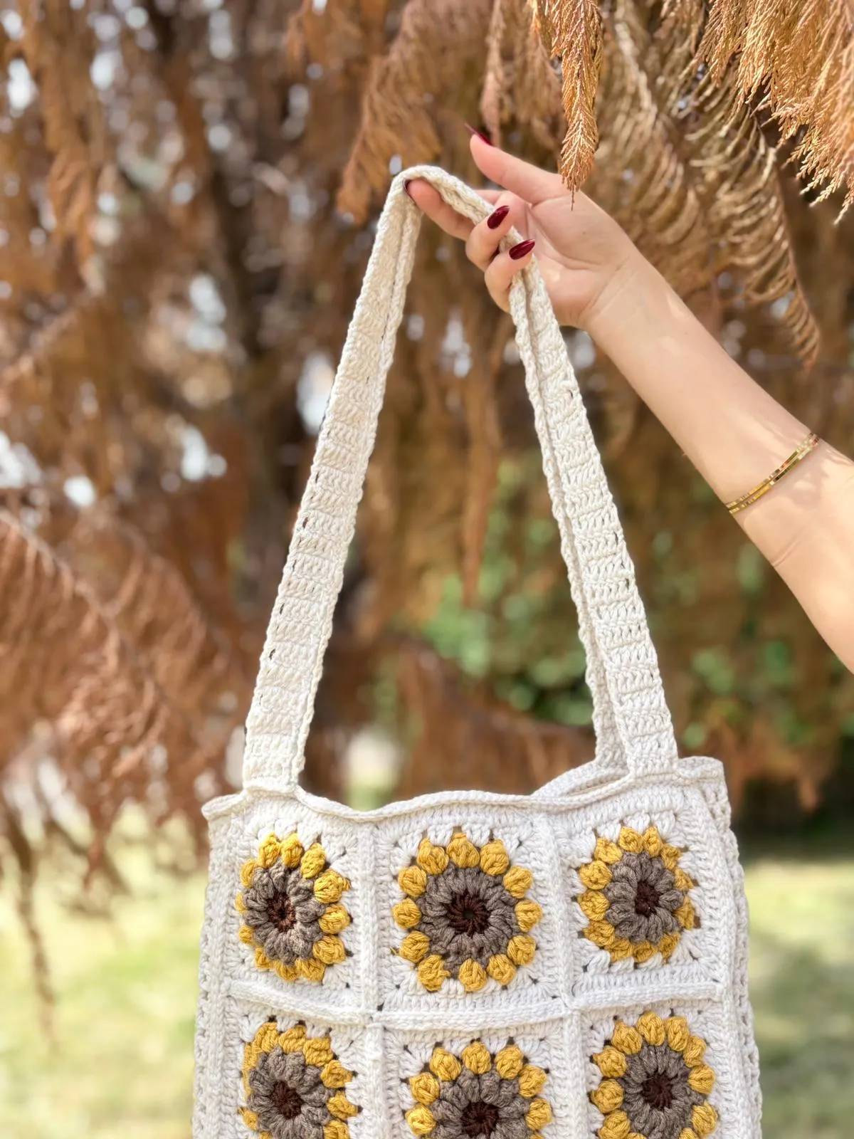 Berni Collection Sunrise El Yapımı Koton İplikli Midi Tote Omuz Çantası Kırık Beyaz